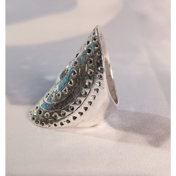 Boho Silvertone Statement Ring Size 10 NWT Fashion Jewelry Gift Box Gorgeous - Picture 3 of 4